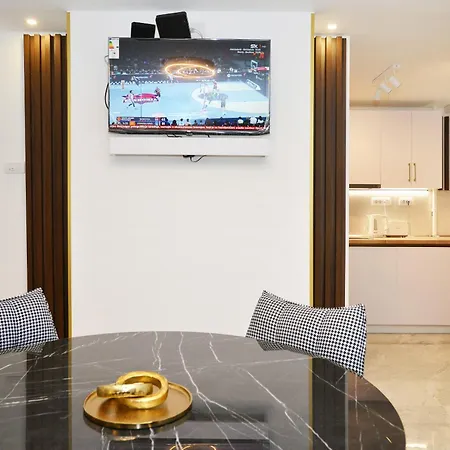 Piano Luxe With Sauna Apartman *